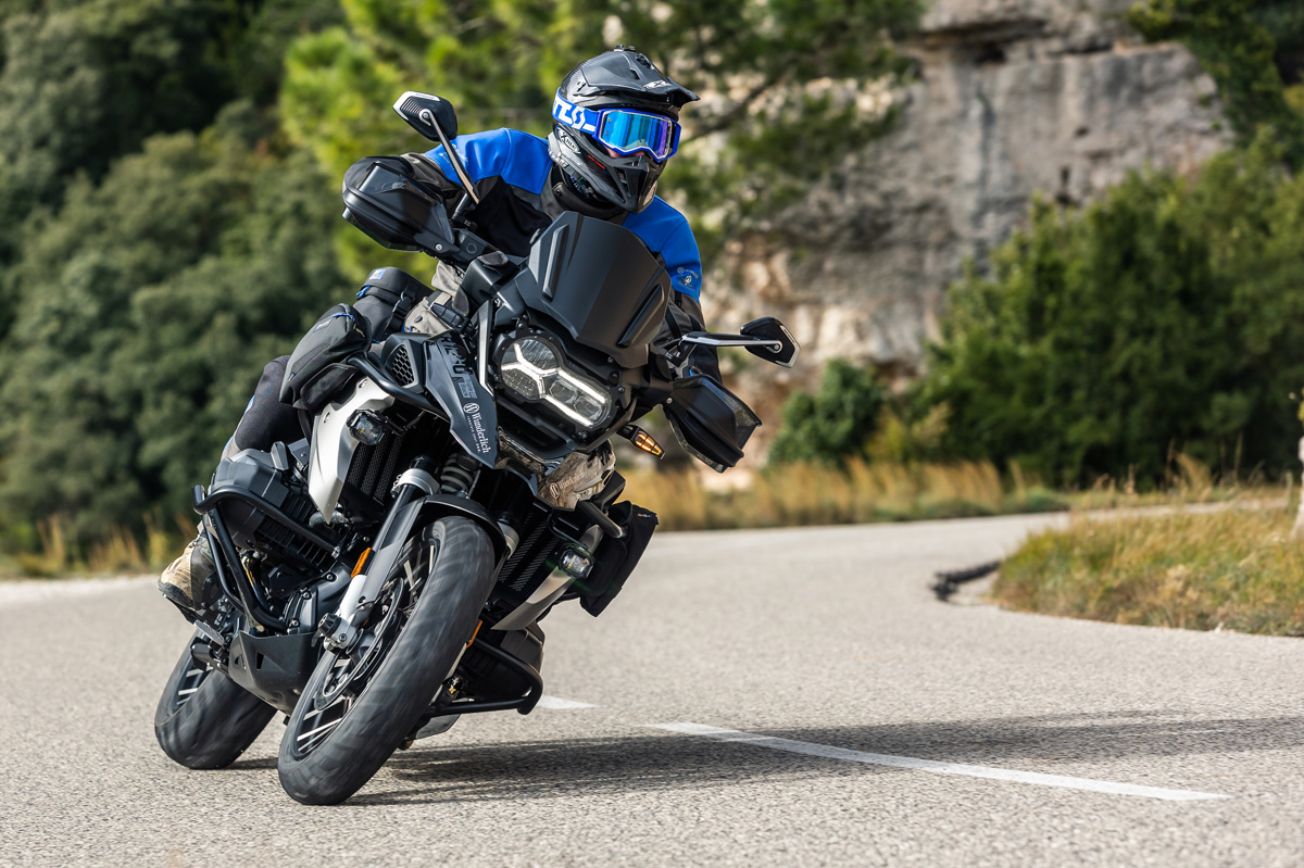 Wunderlich: un concept e le versioni accessoriate di BMW R 1250 GS ed RT -  Dueruote